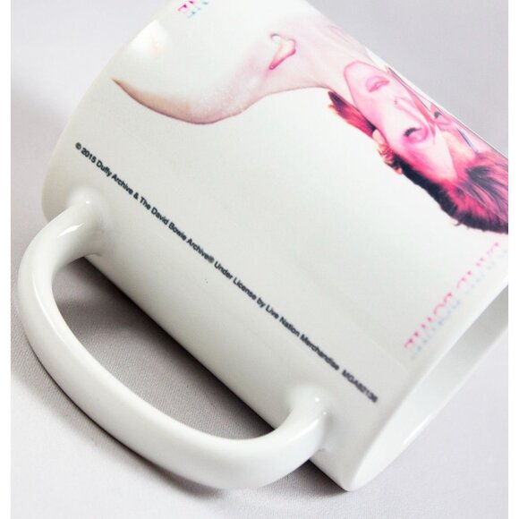 David Bowie Aladdin Sane 2015 Coffee Mug 10oz Musician Artist Lightning Bolt - Picture 7 of 7